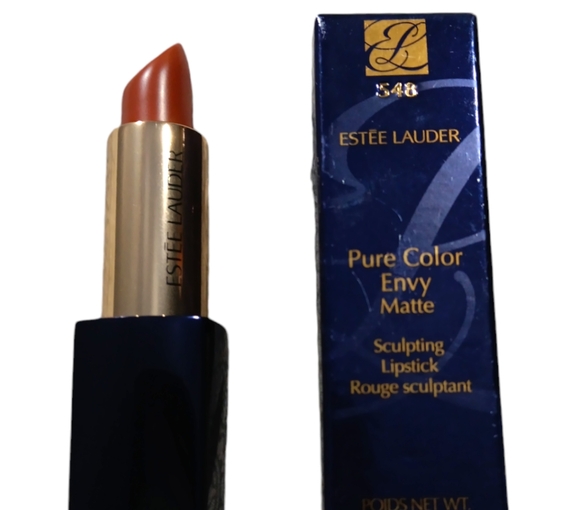 ESTĒE LAUDER Pure Color Envy Matte Indecent Nude Lipstick - Picture 1 of 4